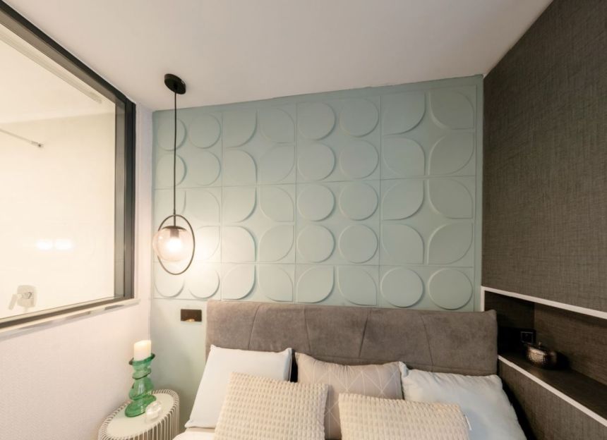 Obrázek - 3D dekorační panely jako dominanta stěny za postelí