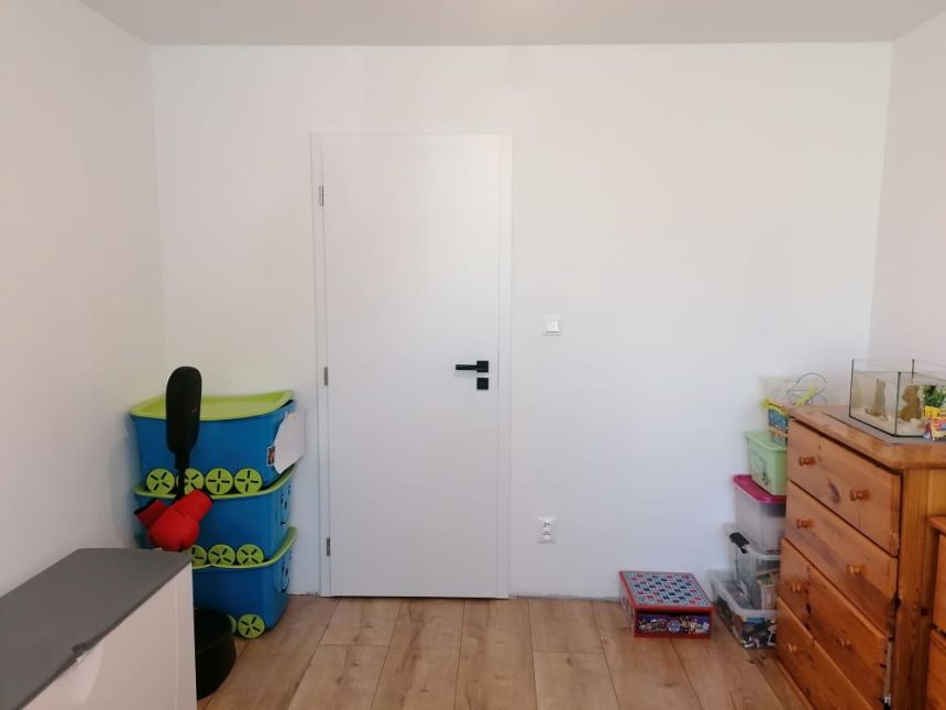 Obrázek - Vizualizace s obrazovou tapetou mapy světa