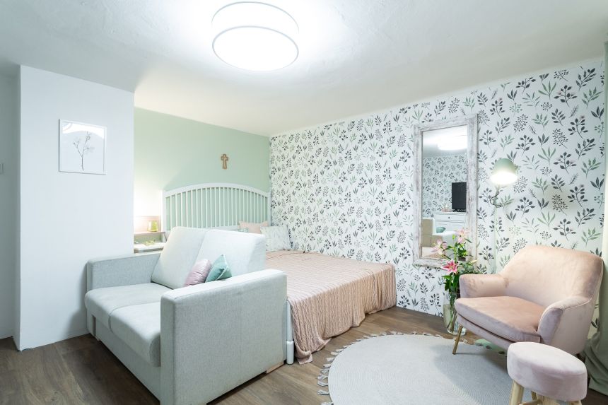 Obrázek - Realizace ložnice s tapetou z kolekce Scandi Cool