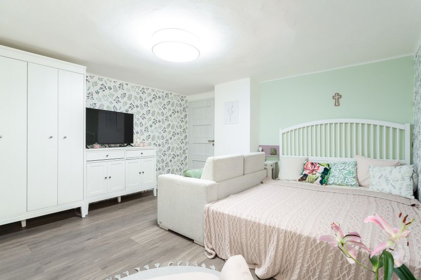 Obrázek - Realizace ložnice s tapetou z kolekce Scandi Cool