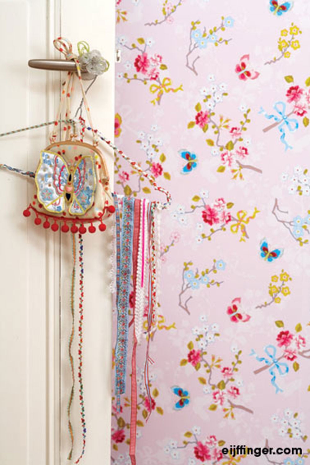 Vliesová tapeta s ptáčky a větvičkami 375083, Pip Studio 4, Eijffinger