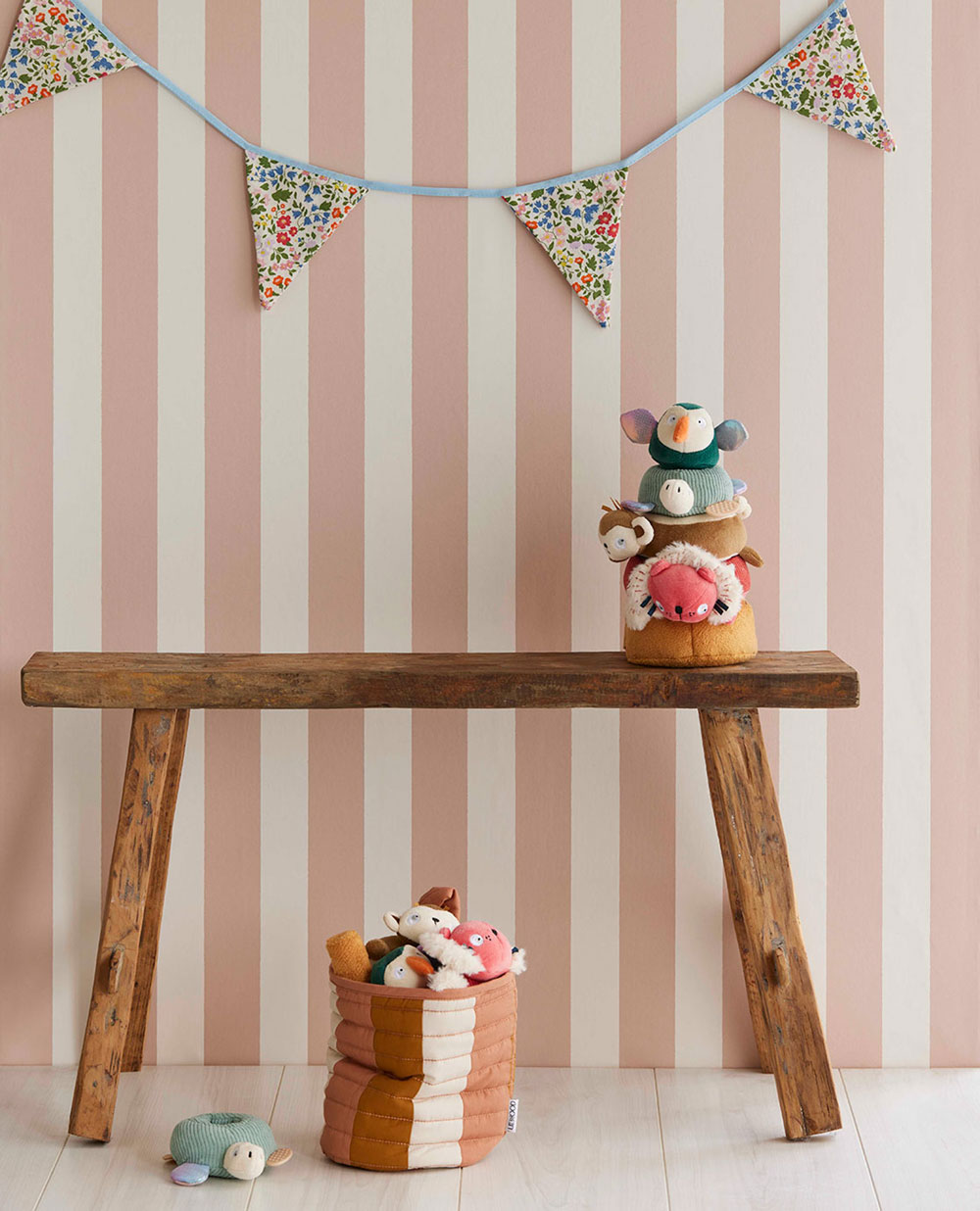 Hnědá pruhovaná vliesová tapeta na zeď, 323041, Explore, Eijffinger