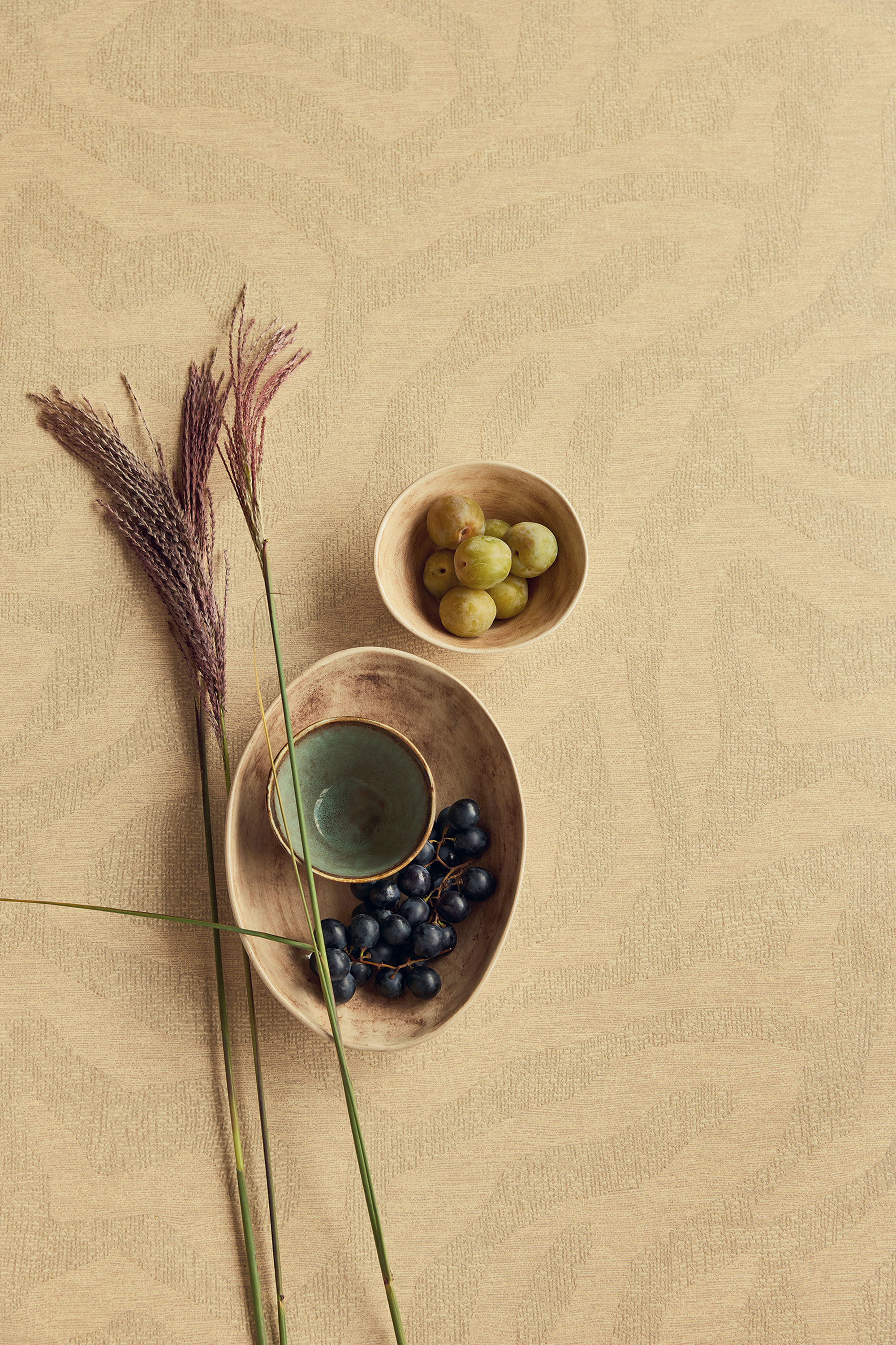 Hnědá vliesová tapeta s vlnami,  324003, Embrace, Eijffinger