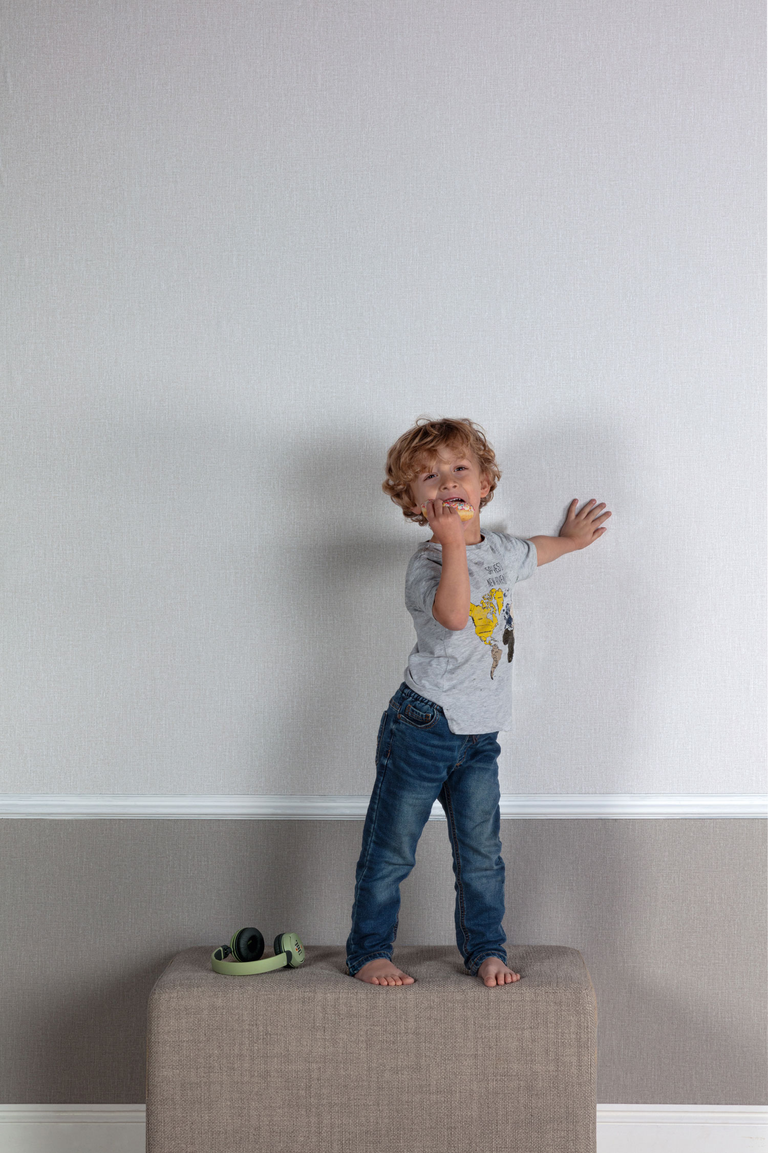 Vliesová tapeta na zeď, šedá, imitace látky, AT1011, Atmosphere, Daydreamers, Grandeco