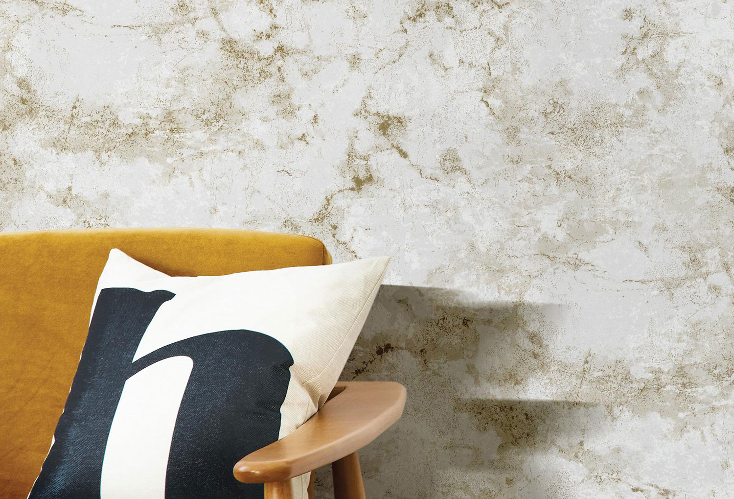 Šedo-zlatá vliesová tapeta na zeď, štuk, beton, 16681, Friends & Coffee, Cristiana Masi by Parato 