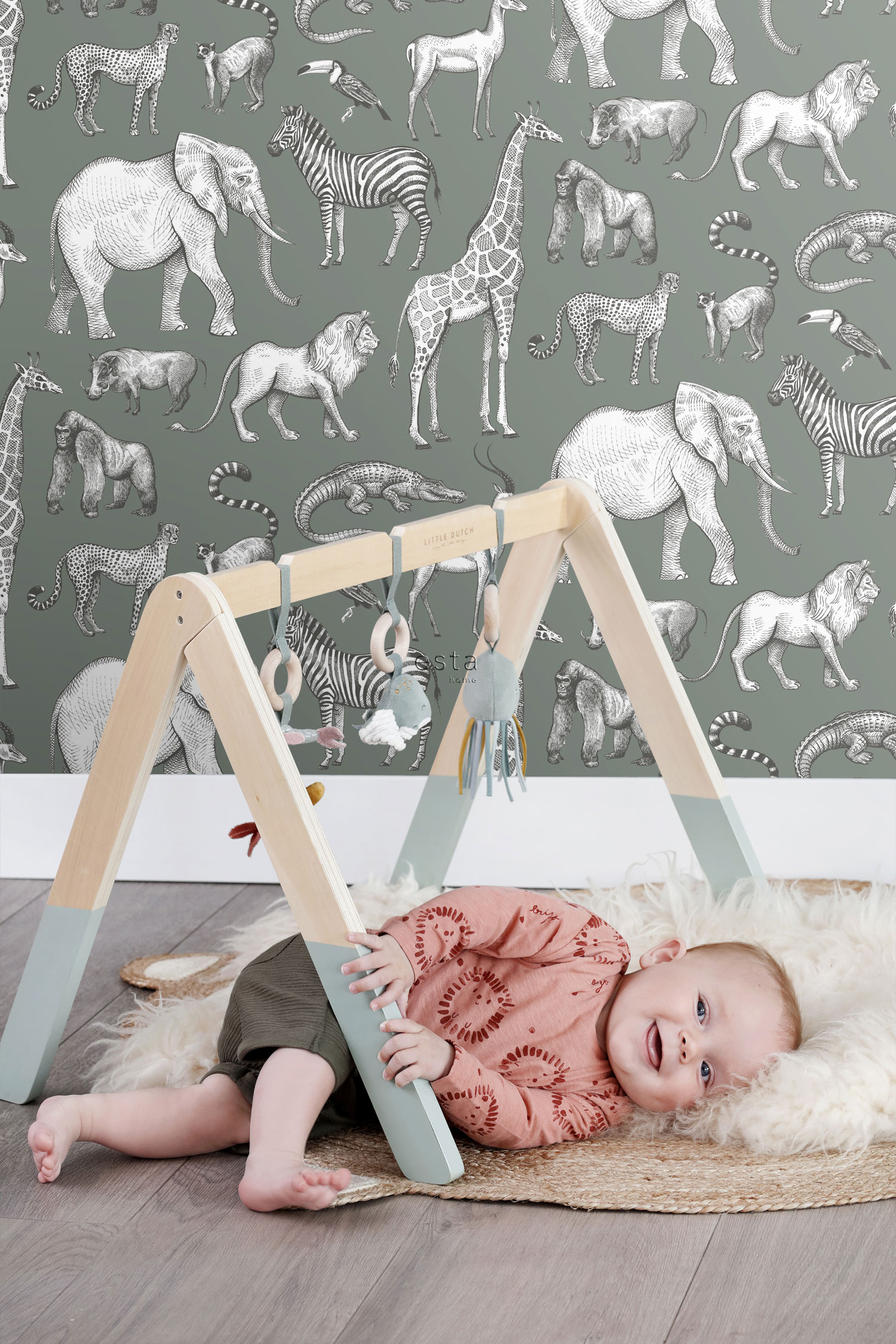 Zelená vliesová tapeta na zeď, zvířátka z Afriky, 139513, To the Moon and Back, Esta Home