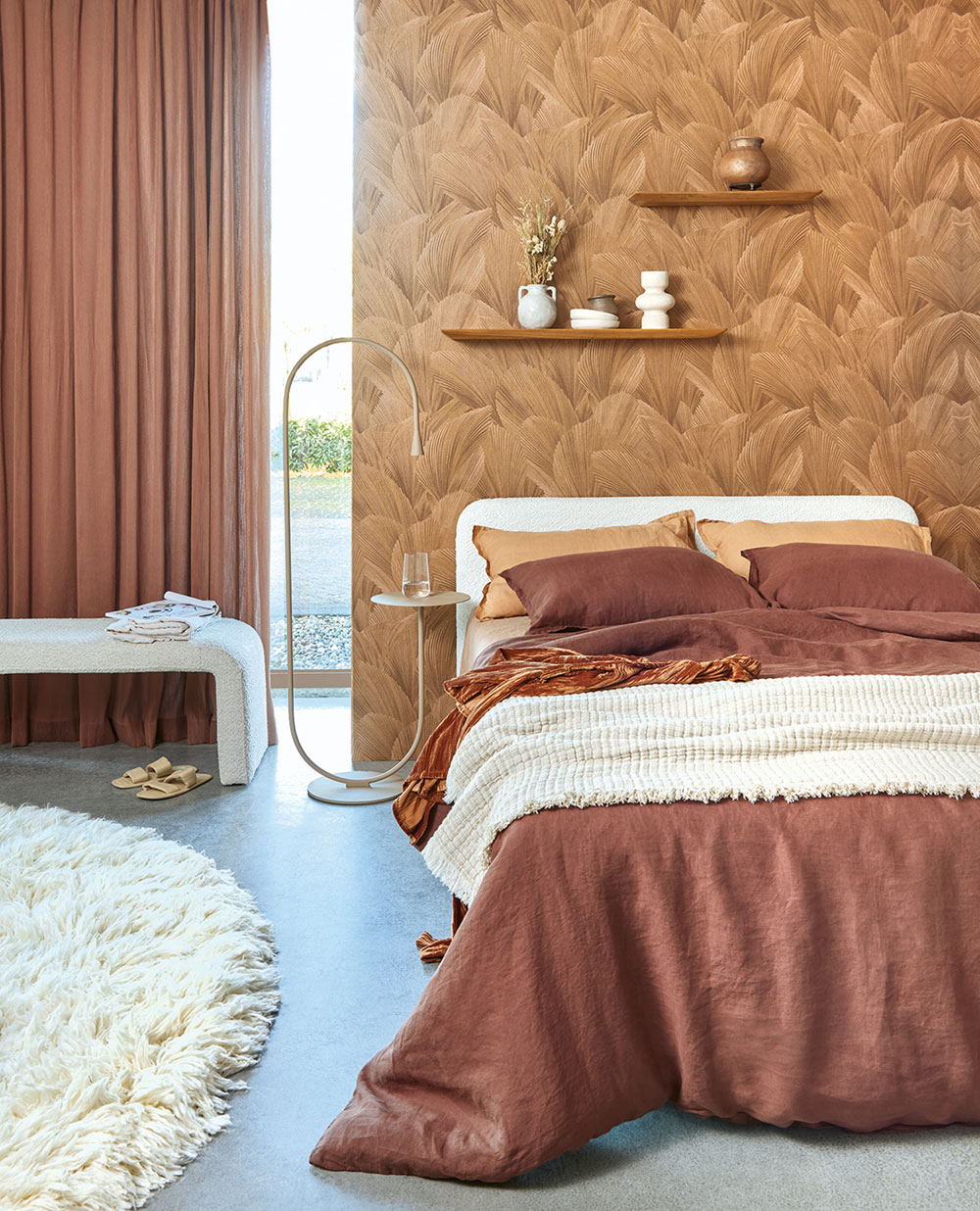 Terakotová vliesová tapeta na zeď,  listy, 340123, Gilded, Eijffinger