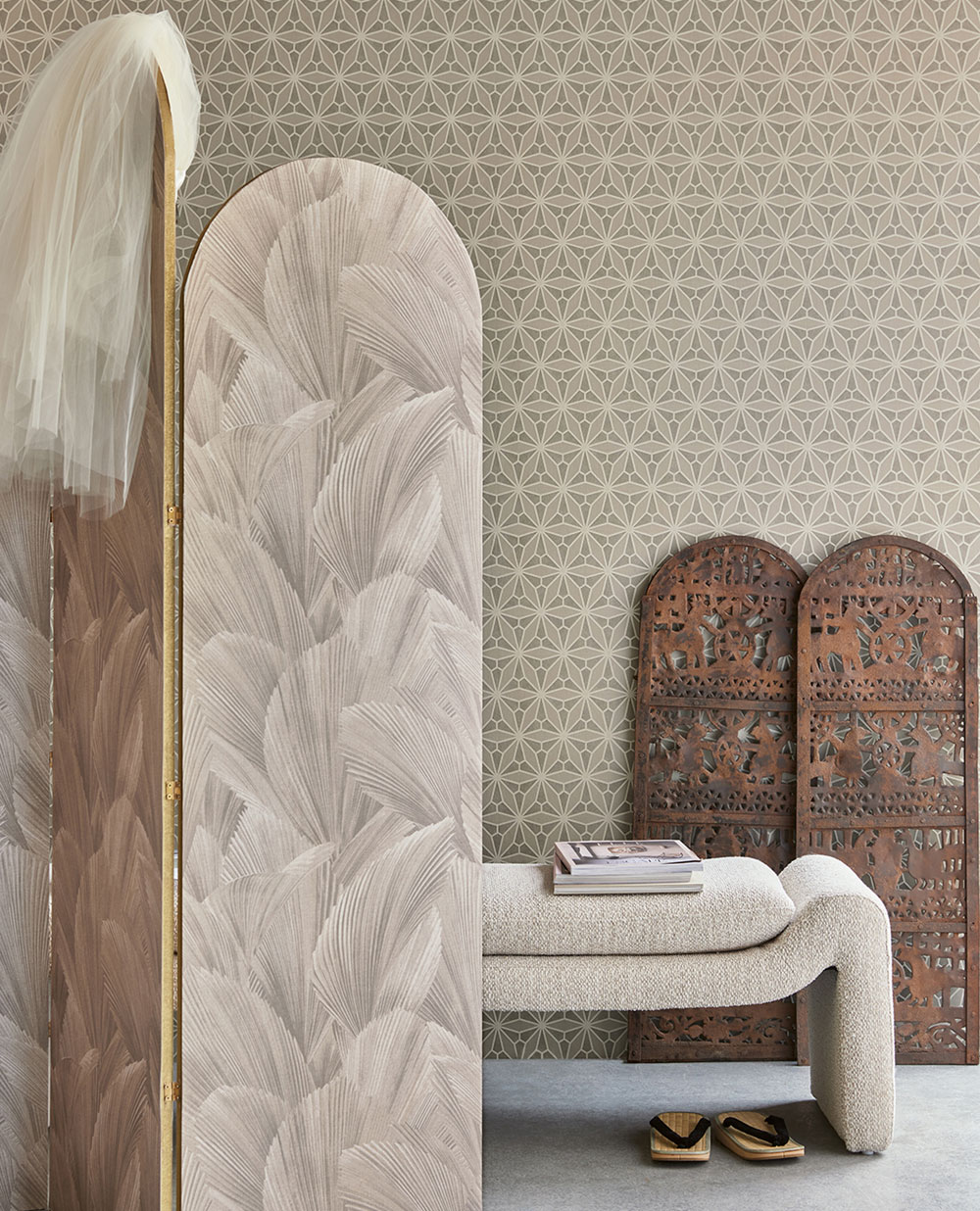 Šedo-hnědá vliesová květinová tapeta na zeď, 340143, Gilded, Eijffinger