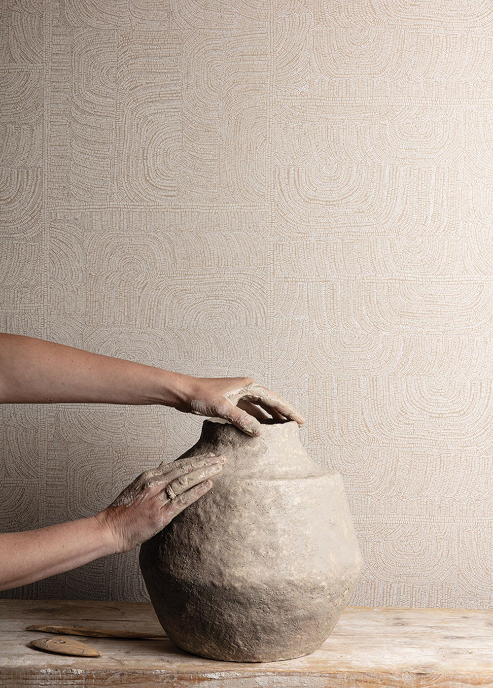 Geometrická vliesová tapeta na zeď, etno vzor, zelená, TER501, Terra, Masureel