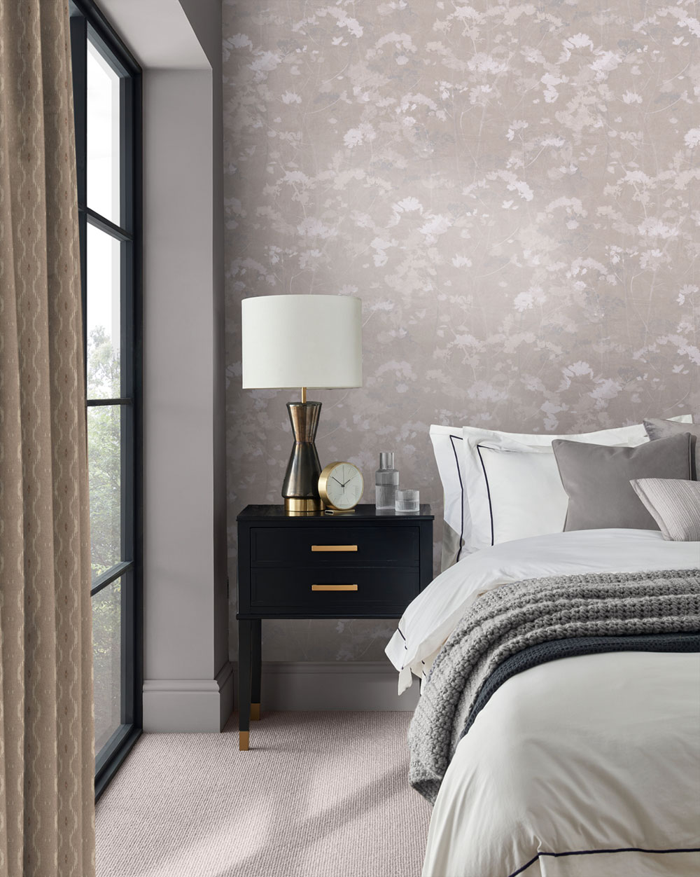 Vliesová tapeta na zeď, šedo-béžová, rostliny, trávy, 124108, Utopia, Graham Brown Premium