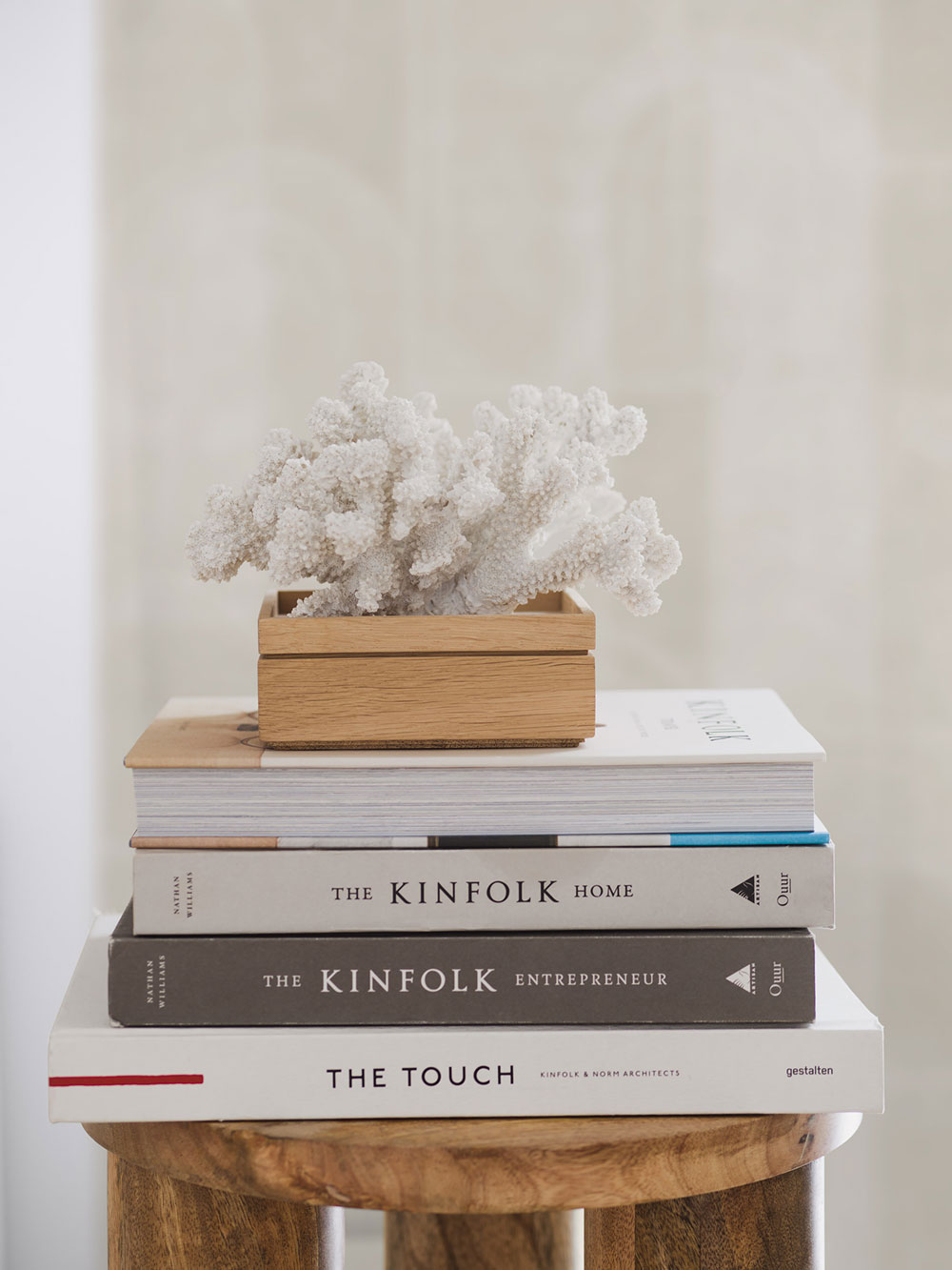 Vliesová tapeta na zeď, krémovo-béžová, geometrická, Art Deco, 4191, Alla Tiders Hus, Borastapeter