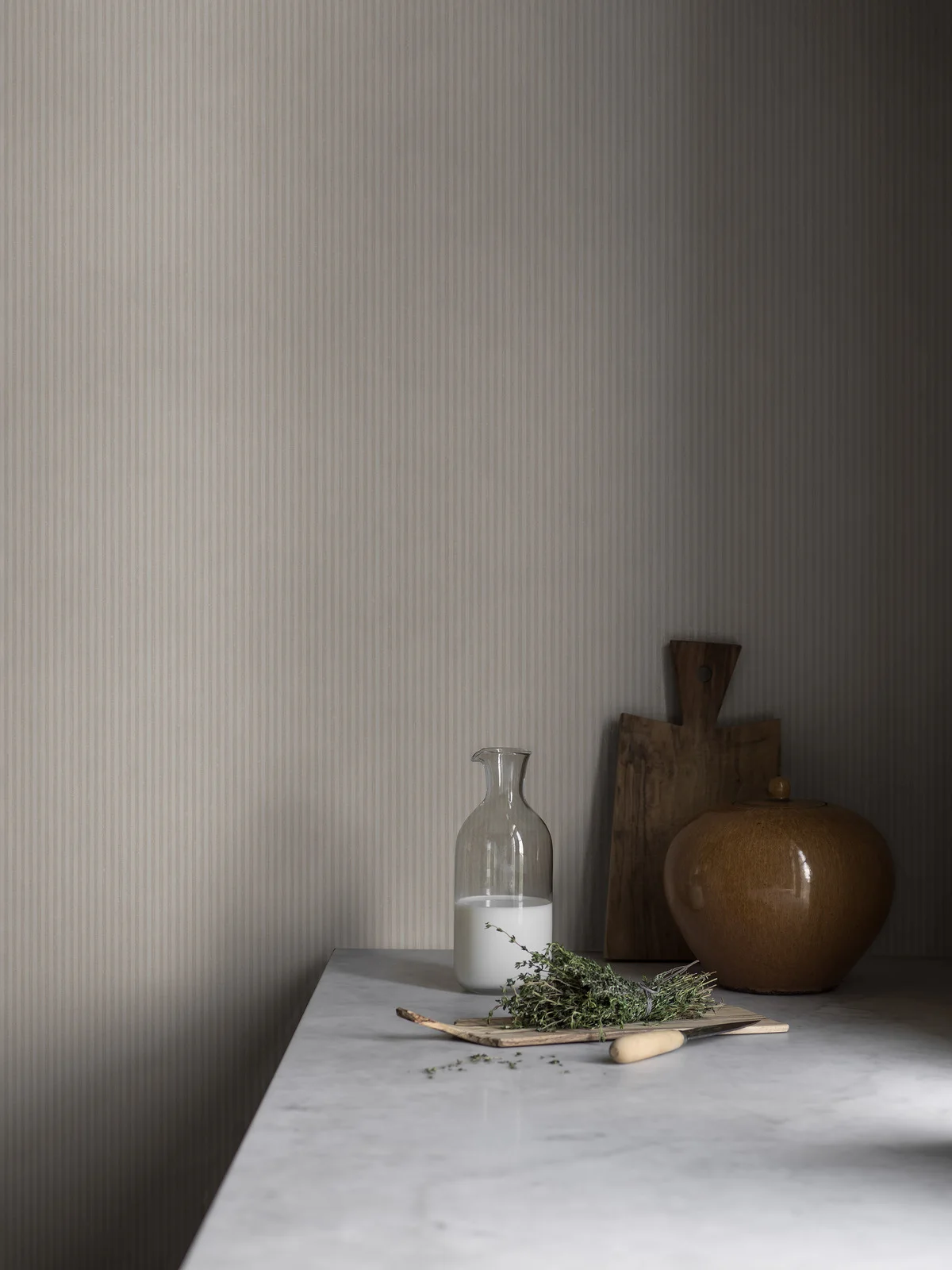 Vliesová tapeta na zeď, šedá, proužky, 7861, Newbie Wallpaper, Borastapeter