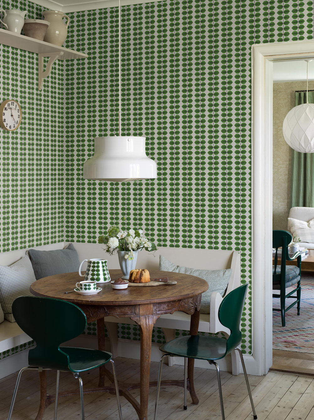 Vliesová tapeta na zeď, bílo-zelená, listy, 1750, Icons, Borastapeter