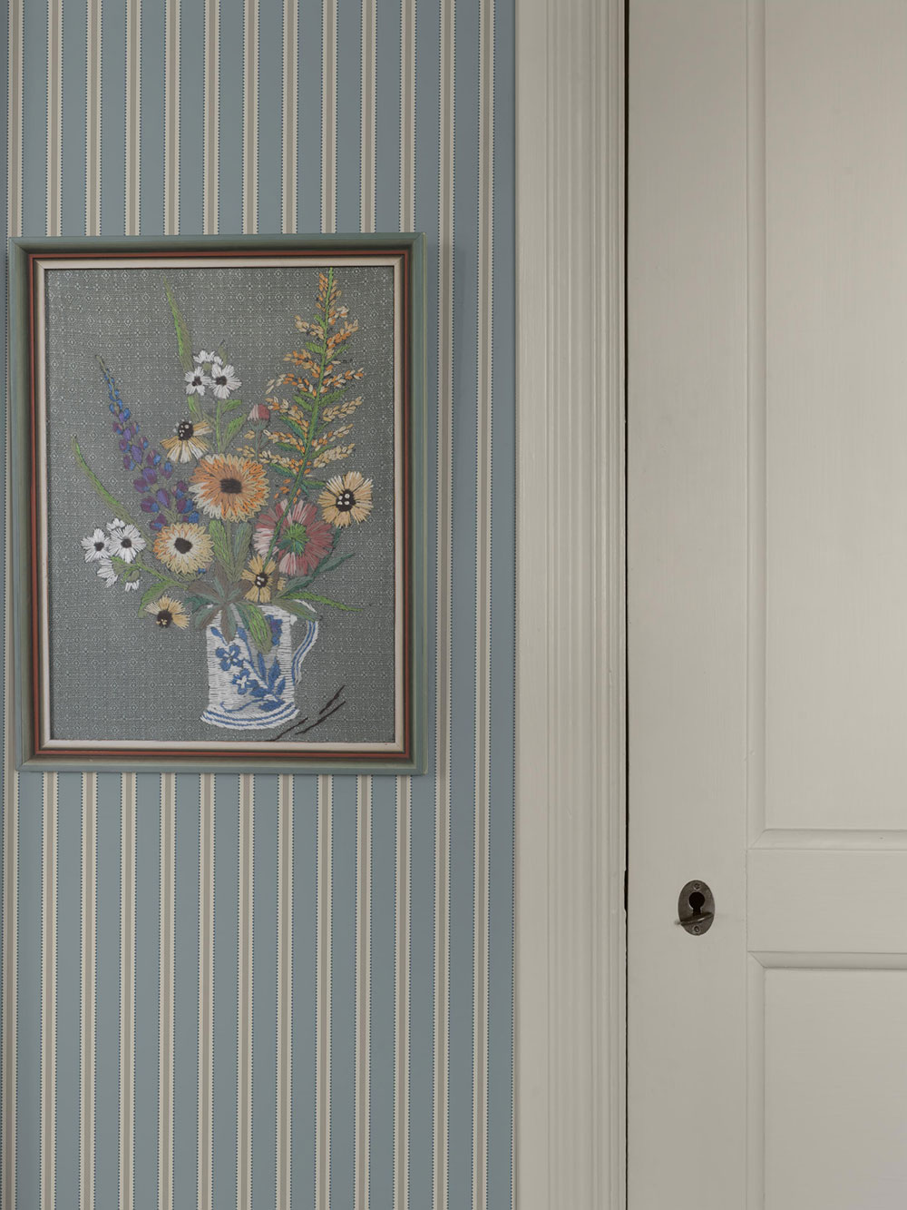 Vliesová tapeta na zeď, modrá, proužky, 6981, Osterlen, Borastapeter