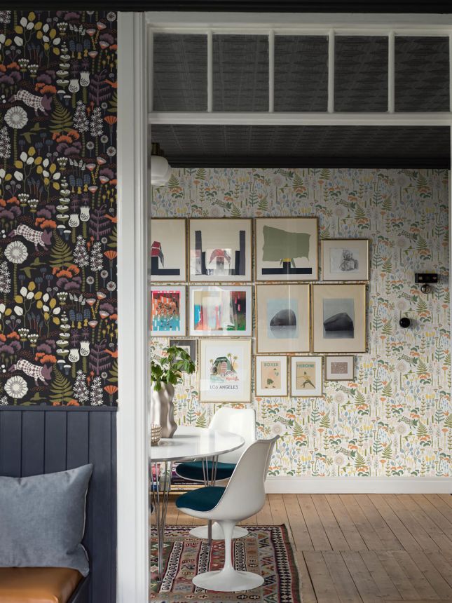 Vliesová tapeta na zeď, bílá, květiny, listy, selátka, 1450, Icons, Borastapeter