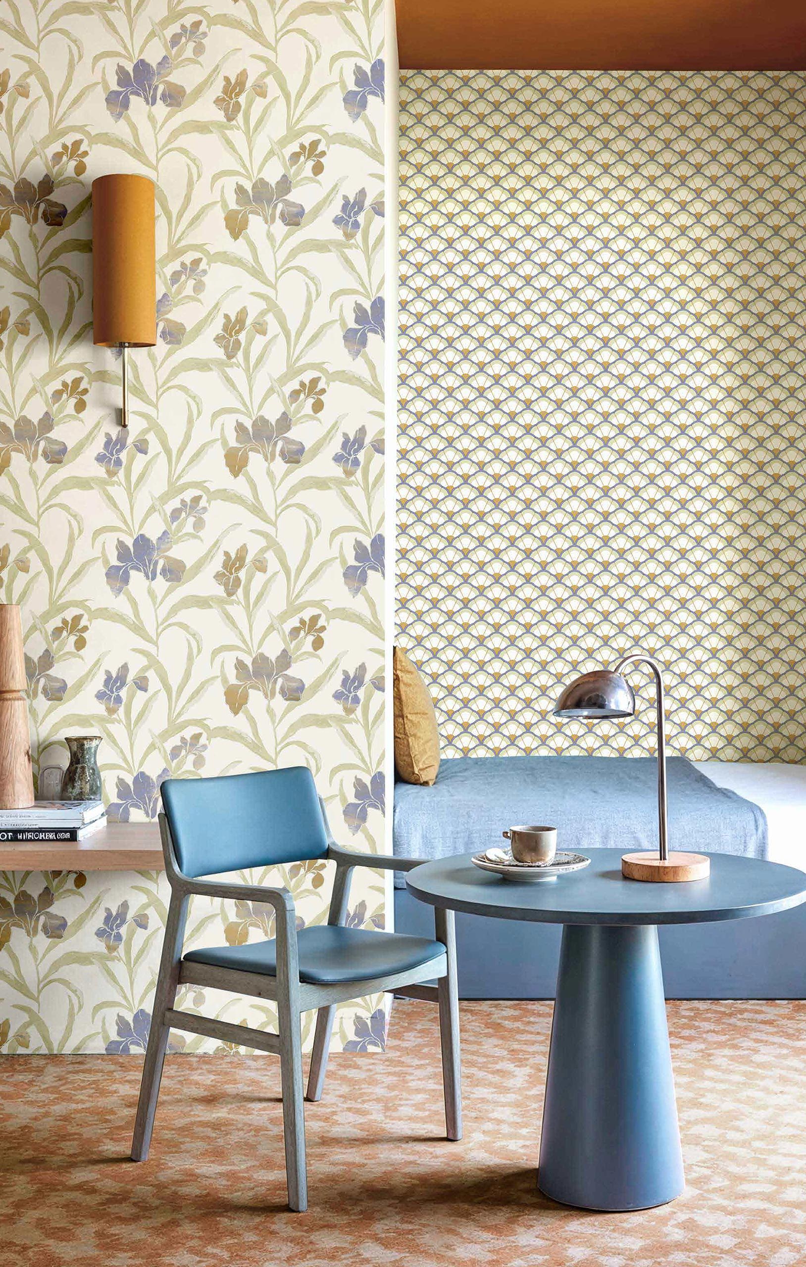 Vliesová tapeta na zeď, modro-béžová, květiny, 2022, Rio, Parato by Cristiana Masi