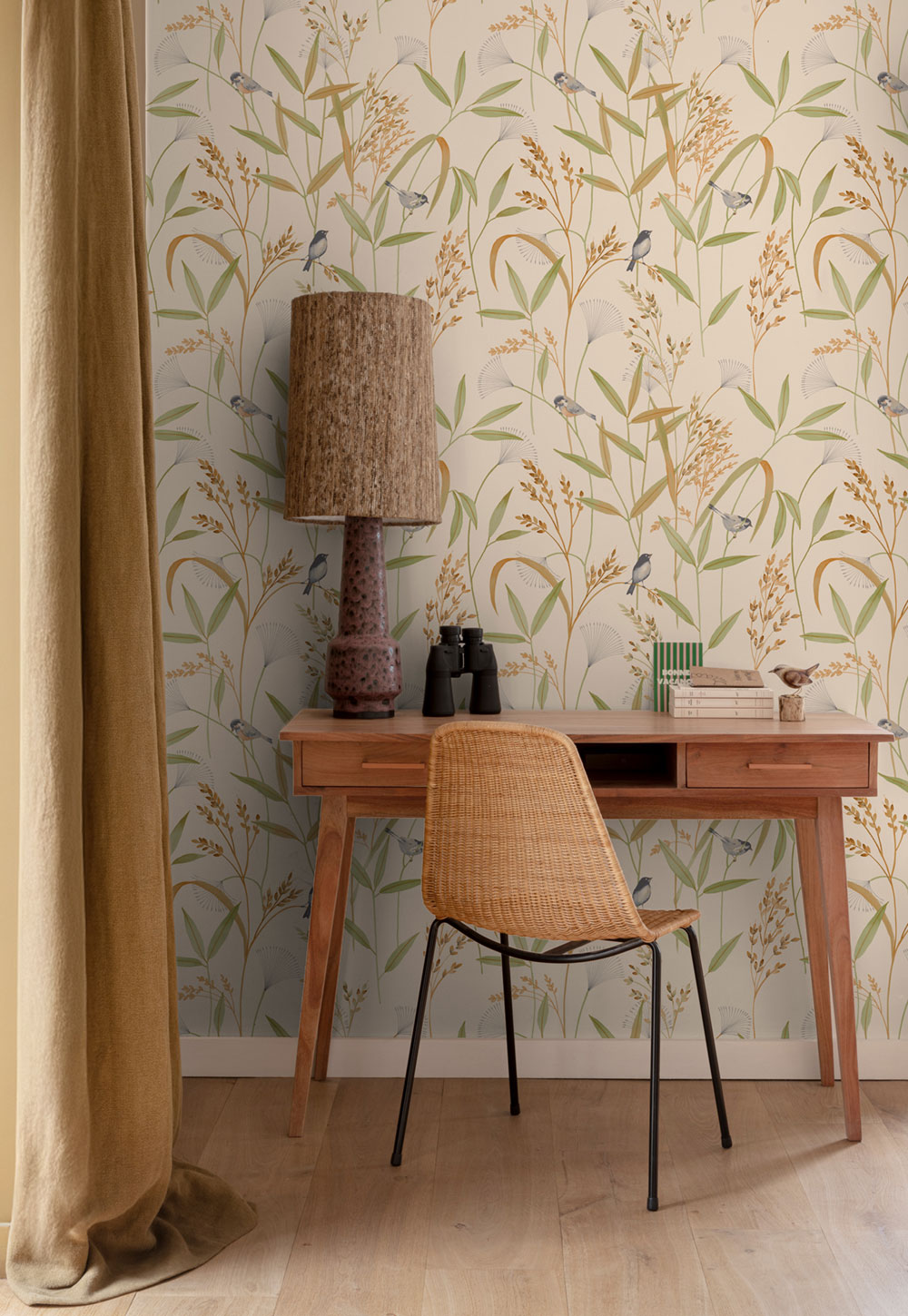 Vliesová tapeta na zeď, béžovo-zelená, luční trávy, ptáčci, A83501, Inia, Grandeco