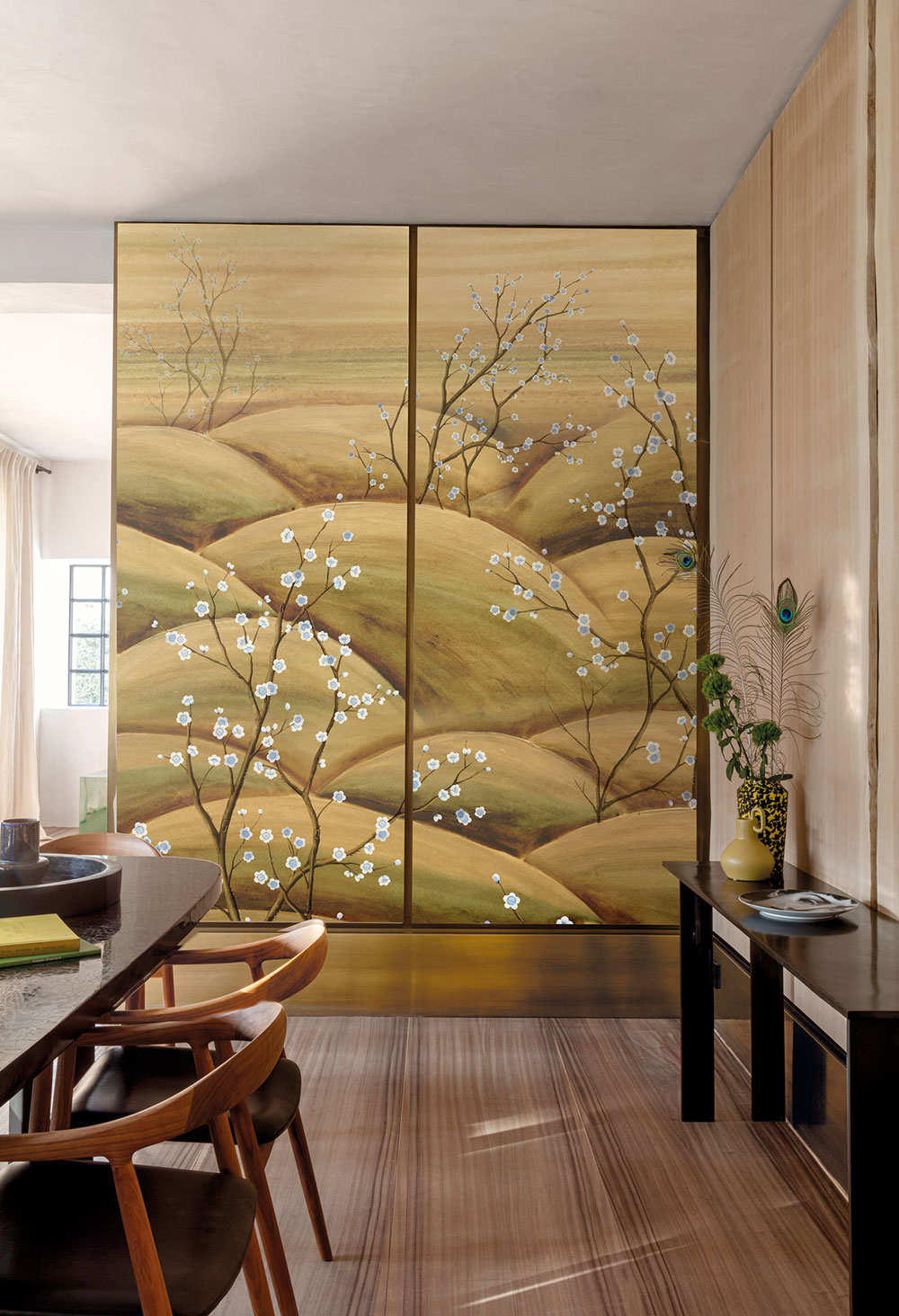 Vliesová obrazová tapeta na zeď, modrá, béžová, větvičky kvetoucí sakury, DGTRA5021-300, Traces, Masureel