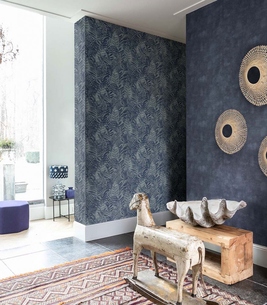 Vliesová modrá tapeta, listy, textilní struktura TA25063 Tahiti, Decoprint