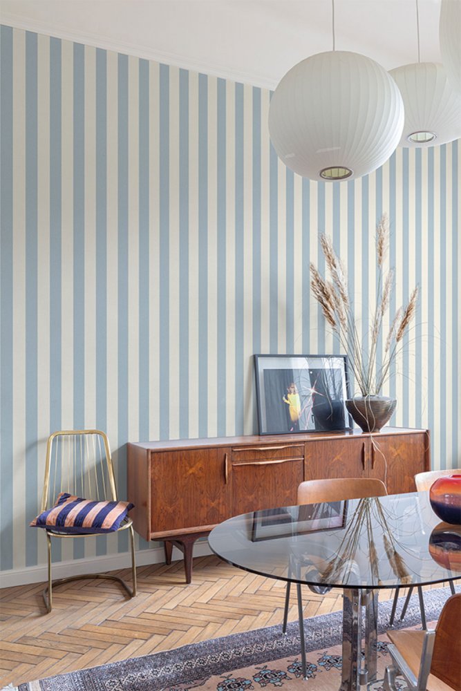 Modro-krémová vliesová tapeta pruhy MN4007, Maison, Grandeco